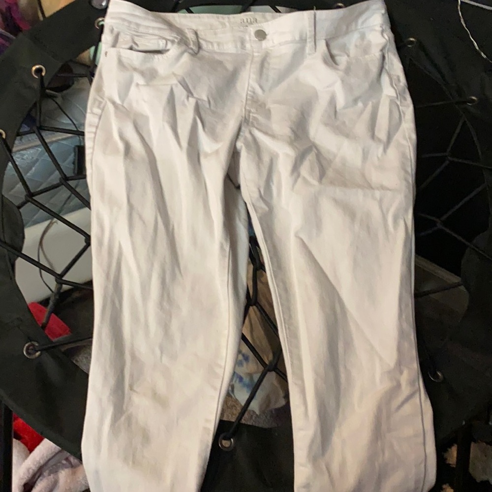 White jeggings
